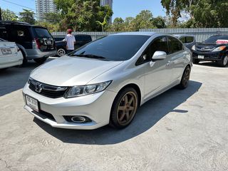 Honda Civic FB ปี2012 E ออโต้ เบาะปรับไฟฟ้า ฟรีดาว⭐️ ออกรถ0บาท ไม่ใช้คนค้ำ