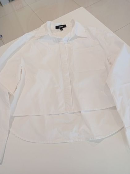 Jaspal white shirt size XS อก 38 ยาว 17 หน้า 20 หลัง แขนยาว 21 ไหล่กว้าง 6 นิ้ว เสื้อผู้หญิงคอปก แขนยาว มีกระเป๋าที่อกซ้าย กระดุมหน้า รูปที่ 12