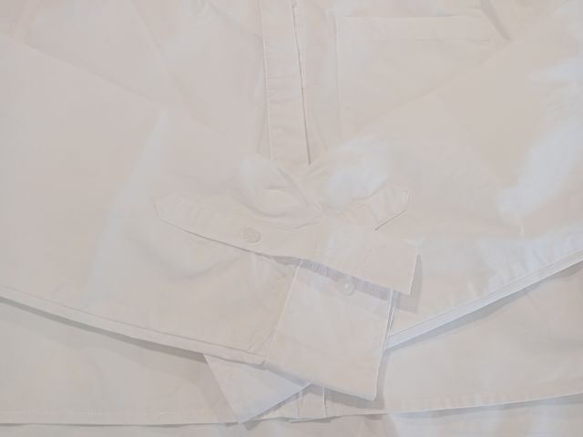 Jaspal white shirt size XS อก 38 ยาว 17 หน้า 20 หลัง แขนยาว 21 ไหล่กว้าง 6 นิ้ว เสื้อผู้หญิงคอปก แขนยาว มีกระเป๋าที่อกซ้าย กระดุมหน้า รูปที่ 16