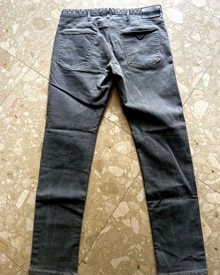 armani​ jeans​ Slim​ เอว​ 34​ ยาว​ 42​ ปลายขากว้าง​ 6.5​ สวย​ สะอาด​ ไม่มีตำหนิ​ ผ้ายืด​ นุ่ม​ ใส่สบายครับ รูปที่ 3