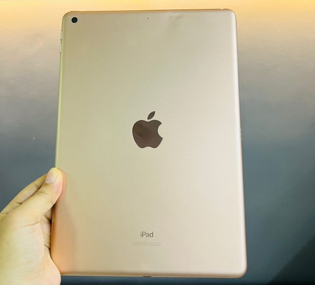 iPad Gen8 128GB สีทอง 
ใช้Wifi เครื่องศูนย์ICare   รูปที่ 4