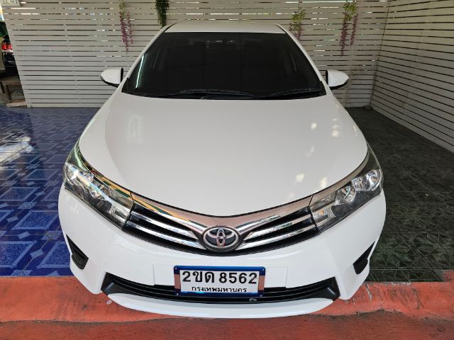 Toyota Altis 2016 1.6 G Sedan เบนซิน ไม่ติดแก๊ส เกียร์อัตโนมัติ ขาว รูปที่ 3
