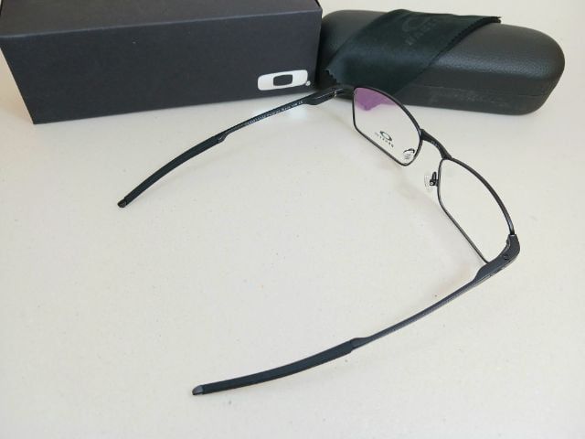 กรอบแว่นตา Oakley Titanium Black  รูปที่ 6