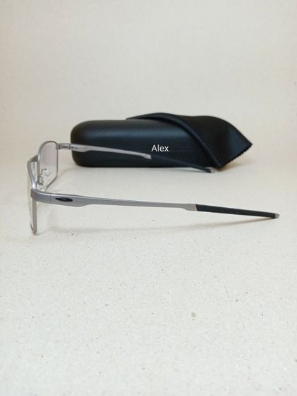 กรอบแว่นตา Oakley Titanium  รูปที่ 4