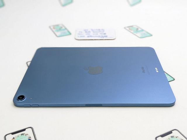 ขาย เทิร์น iPad Air 5 Wifi 64 GB Blue ศูนย์ไทย สภาพสวย อุปกรณ์ครบยกกล่อง เพียง 14,590 บาท ครับ รูปที่ 6