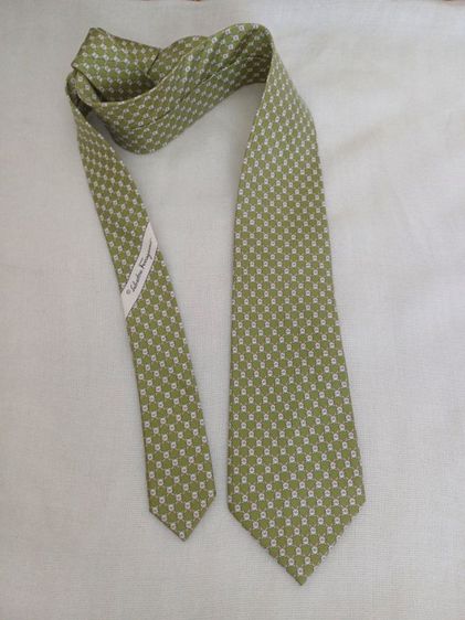 Salvatore Ferragamo Bunny Silk Tie สีเขียวอ่อน รูปที่ 2