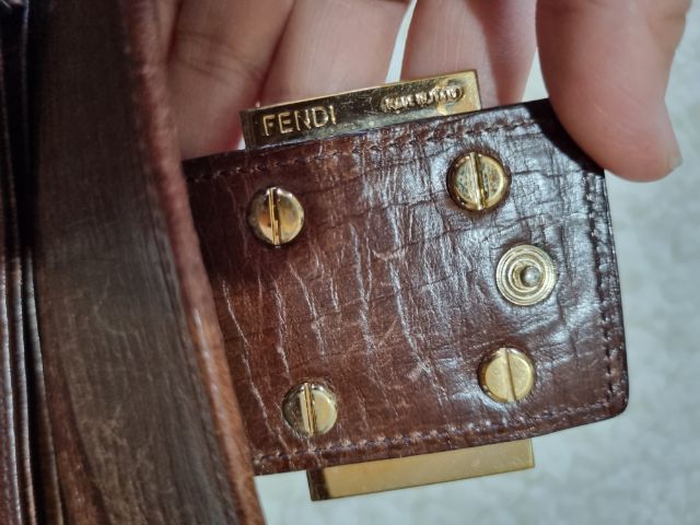 fendi monogram wallet bag รูปที่ 4