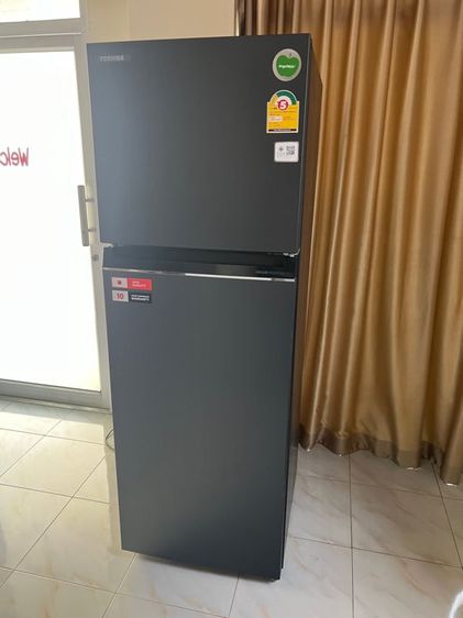 ตู้เย็น 2 ประตู ตู้เย็น Toshiba 11.9 คิวใช้งานปกติปกติดีทุกอย่าง