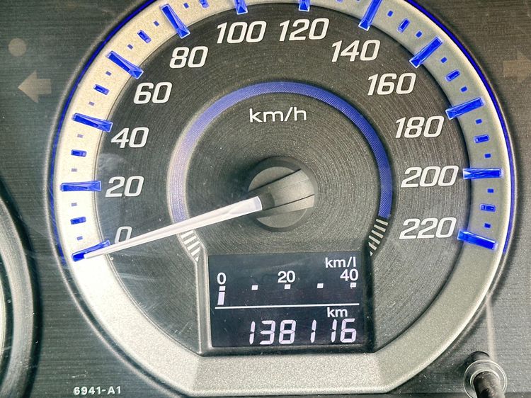 Honda City 2014 1.5 Sv i-VTEC Sedan เบนซิน ไม่ติดแก๊ส เกียร์อัตโนมัติ ขาว รูปที่ 3