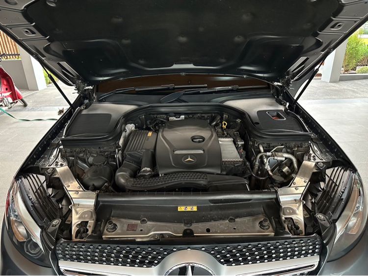 Mercedes-Benz GLC-Class 2018 GLC250 Sedan เบนซิน เกียร์อัตโนมัติ เทา รูปที่ 4