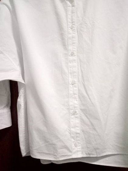 Spick and Span ( made in Japan)  เสื้อคอจีนขาวล้วน อก ฟรี ยาวหน้า 21 ยาวหลัง 23 นิ้วแขนยาว25นิ้วจากไหล่กระดุมหน้าแขนปล่อยมีกระดุม รูปที่ 5
