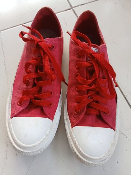 รองเท้าผ้าใบ UK 6 | EU 39 1/3 | US 7.5 ขายรองเท้า converse all star สีแดง เบอร์39