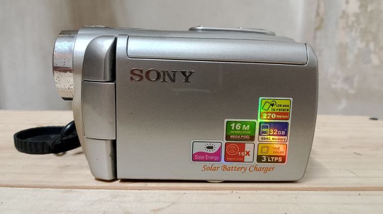 ขายกล้องถ่ายรูปเก่า 
ย้ำ ตีเป็นงานอะไหล่ งานตั้งโชว์  รุ่น Sony 16X Digital Zoom รูปที่ 4