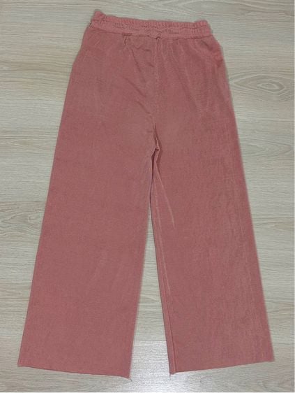 กางเกงขายาวสีชมพู ผ้าร่องนิ่มๆวิ้งๆปักดอกเดซี่ มีกระเป๋าเอวสม็อค เอว 24-32 สะโพก 38 ยาว 36 นิ้ว รูปที่ 2