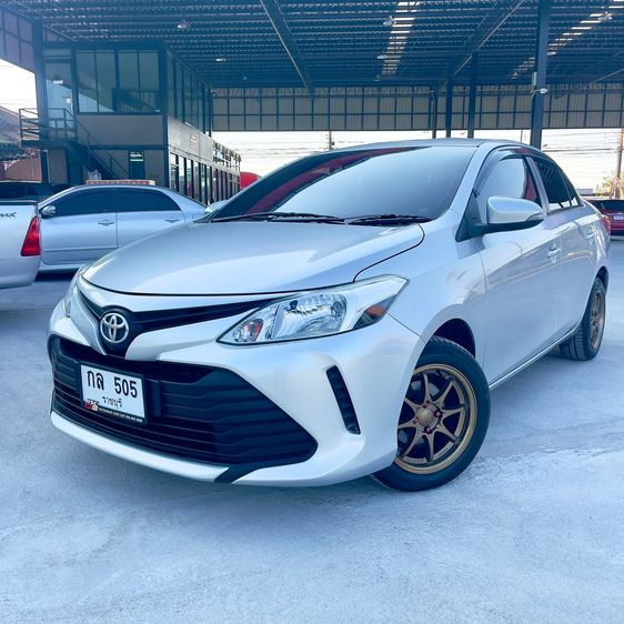 Toyota Vios 2019 1.5 Entry Sedan เบนซิน ไม่ติดแก๊ส เกียร์อัตโนมัติ บรอนซ์เงิน