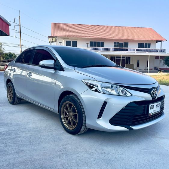Toyota Vios 2019 1.5 Entry Sedan เบนซิน ไม่ติดแก๊ส เกียร์อัตโนมัติ บรอนซ์เงิน รูปที่ 4