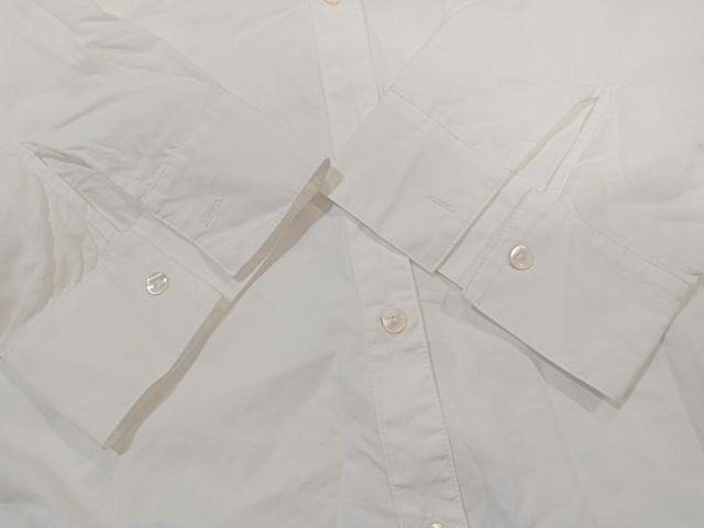 Spick and Span ( made in Japan)  เสื้อคอจีนขาวล้วน อก ฟรี ยาวหน้า 21 ยาวหลัง 23 นิ้วแขนยาว25นิ้วจากไหล่กระดุมหน้าแขนปล่อยมีกระดุม รูปที่ 14