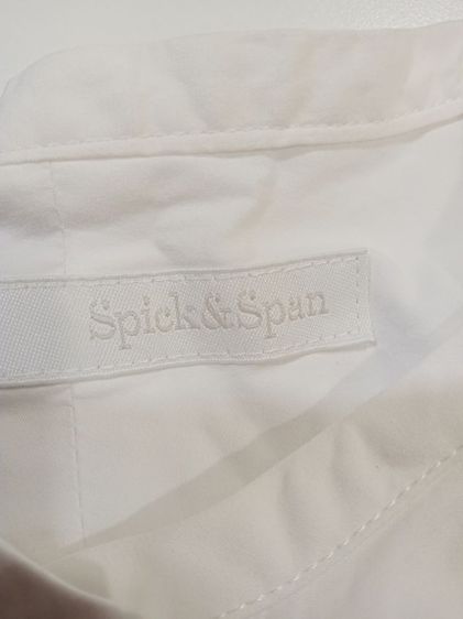 Spick and Span ( made in Japan)  เสื้อคอจีนขาวล้วน อก ฟรี ยาวหน้า 21 ยาวหลัง 23 นิ้วแขนยาว25นิ้วจากไหล่กระดุมหน้าแขนปล่อยมีกระดุม รูปที่ 10