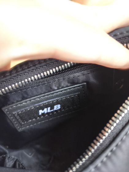 กระเป๋า MLB NY ของแท้ ไนล่อน สีดำ สภาพใหม่ ใช้ไป 2 ครั้งค่ะ รูปที่ 5
