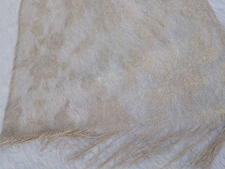 ผ้าพันคอ ผ้าลูกไม้ ผ้าตาข่าย ลายดอกกุหลาบ สีประกายทอง Gold Sequin Scarf รูปที่ 5
