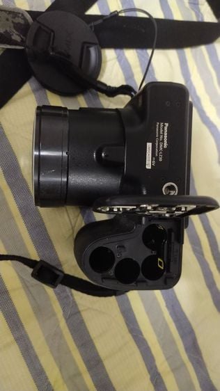 ขายกล้องดิจิตอล พานาโซนิค Panasonic LUMIX DMC-LZ30 Camera

มือสอง ตามภาพ
✅มีการด์1อัน
✅ขายตามภาพ 
✅ใช้งานปกติ
✅35 x zoom
✅กระเป๋า1ใบ รูปที่ 14