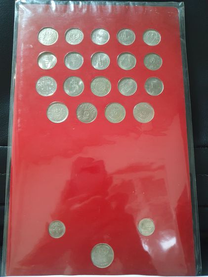 แผงเหรียญ 1 บาทรัชกาลที่ 9 พร้อมธนบัตรครบทุกวาระไม่ผ่านการใช้ ราคา 1200- รูปที่ 3