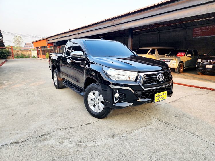 Toyota Hilux Revo 2018 2.4 J Plus Prerunner Pickup ดีเซล ไม่ติดแก๊ส เกียร์ธรรมดา ดำ รูปที่ 1