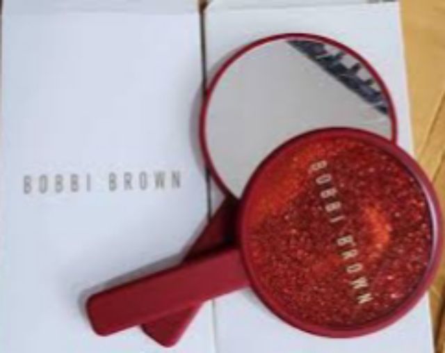 ✨✨✨ของแท้✨✨✨ กระจกมีด้ามจับถือ Quicksand Glitter mirror for Bobbie Brown ด้านหลังมีน้ำกากเพชรสีแดงเวลาคว่ำหงายกระจก ตัวหนังสือสีทองสวยมาก รูปที่ 3
