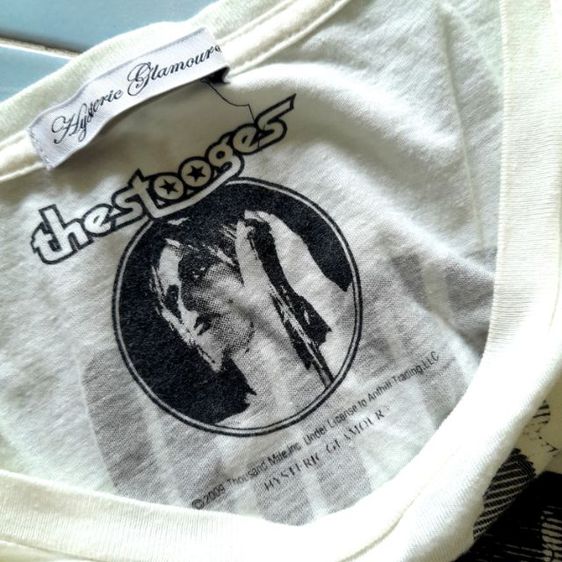 Hysteric Glamour x The Stooges Iggy Pop © 2009 Anthill Trading Portrait Big Logo White 3Q Boat Neck Punk Tee Shirt 
made in Japan
🎌🎌🎌
 รูปที่ 4