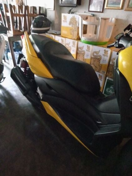 รถจักรยานยนต์ ยามาฮา X max 300 สีเหลือง-ดำ เลขไมล์ 5,066 กม. รถสภาพดีมาก ใช้น้อย จอดรถในบ้าน นัดดูรถล่วงหน้าได้ทุกวัน รูปที่ 1