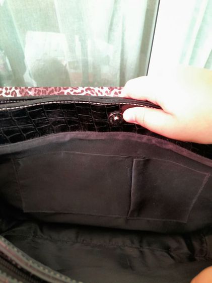 กระเป๋าถือสีดำ ขนาด 14×10.5×5 นิ้ว มือ1  รูปที่ 7