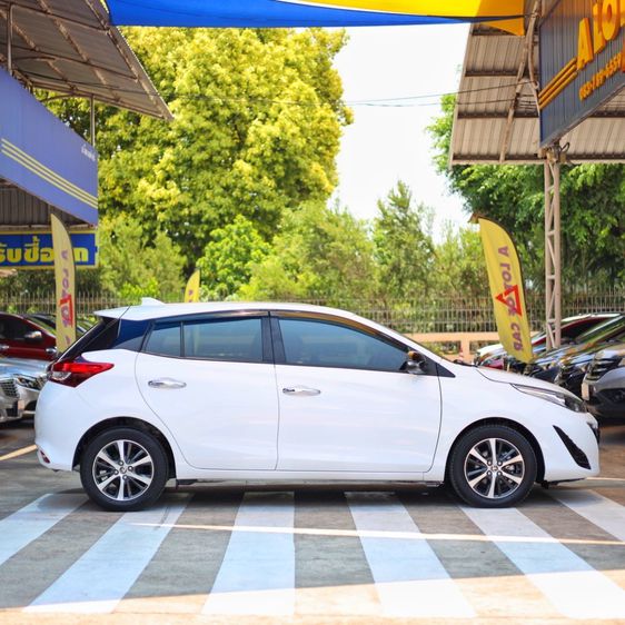 Toyota Yaris 2019 1.2 G Sedan เบนซิน ไม่ติดแก๊ส เกียร์อัตโนมัติ ขาว รูปที่ 2