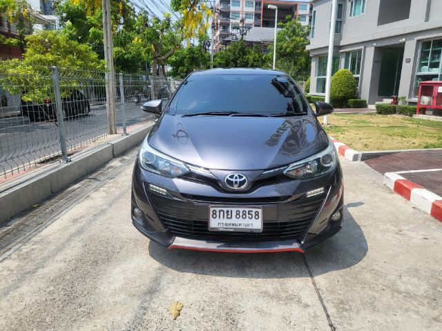 Toyota Yaris ATIV 2019 1.2 G Sedan เบนซิน ไม่ติดแก๊ส เกียร์อัตโนมัติ เทา รูปที่ 2