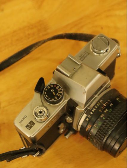กล้องฟิล์ม Minolta SRT 101 รูปที่ 3
