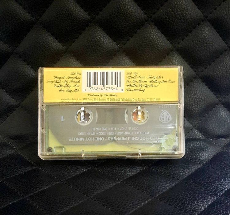  Cassette Tape เทปคาสเซ็ตเพลง Red Hot Chili Peppers อัลบั้ม One Hot Minute  รูปที่ 2