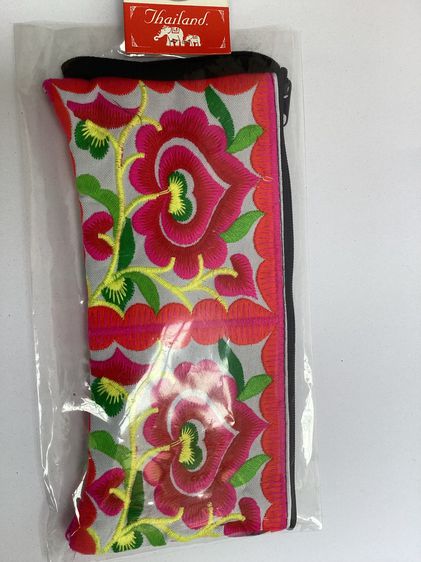 กระเป๋างานปักลายดอกไม้ ลวดลายชนเผ่า สีสันสดใส Hill Tribe Pattern รูปที่ 2