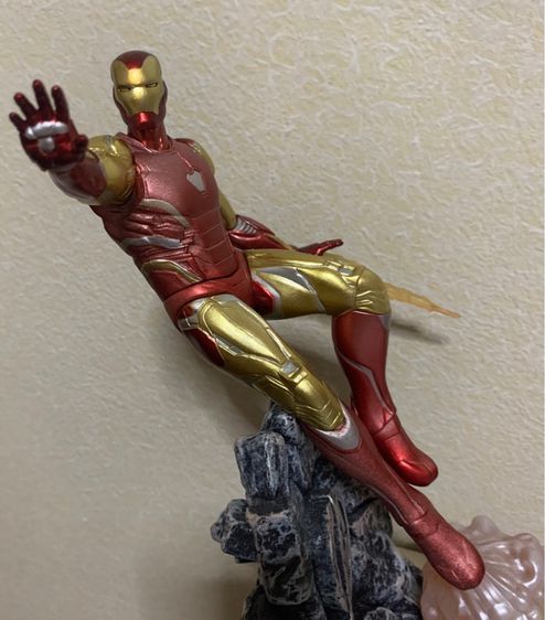 โมเดล ไอรอนแมน iron man avenger marvel model figure ขนาด 9นิ้ว สีซีดตัวเหนียว ขอคนรับสภาพงานได้ รูปที่ 3