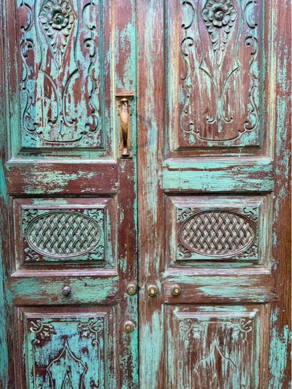 ประตูไม้บานเล็กสีเขียววินเทจ รูปที่ 9