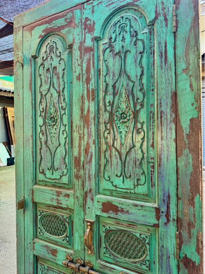 ประตูไม้บานเล็กสีเขียววินเทจ รูปที่ 2