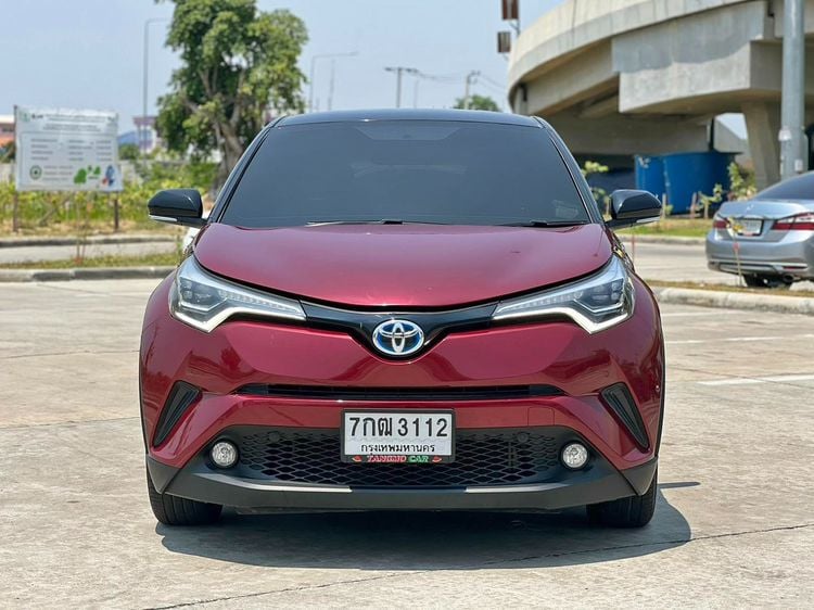 Toyota C-HR 2018 1.8 HV Mid Sedan ไฮบริด ไม่ติดแก๊ส เกียร์อัตโนมัติ แดง รูปที่ 2