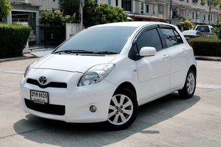  Toyota Yaris 1.5E  ปี 2013  ขาว  เบนซิน ออโต้ ไมล์10x,xxx กม รถสวย พร้อมใช้งานทันที