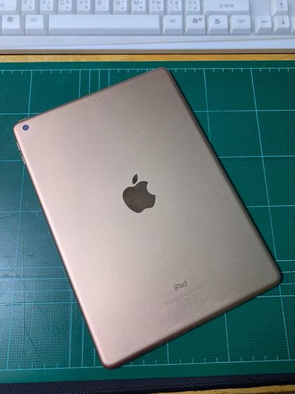 iPad Gen.6 128gb. โมเดลไทย สีทอง +แบทเสี่อม+ รูปที่ 6
