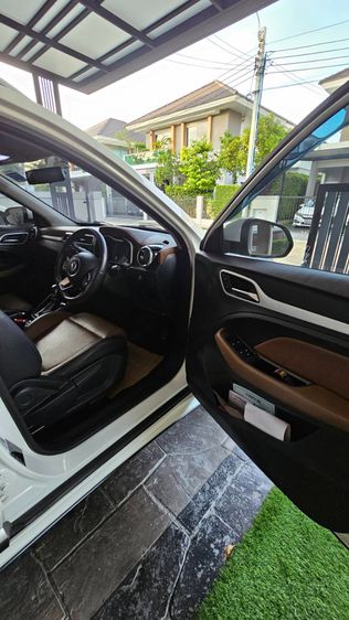 MG ZS 2018 1.5 D Utility-car เบนซิน เกียร์อัตโนมัติ ขาว รูปที่ 3