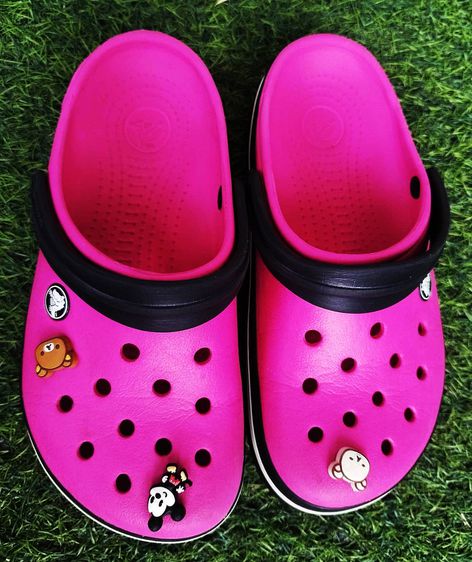 รองเท้า Crocs Candy Pink-Black และ Croc Jibbitz ของแท้ Size M-4  W-6 มือสองของแท้จากญี่ปุ่น รูปที่ 4