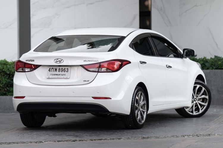 Hyundai Elantra 2015 1.8 GLS Sedan เบนซิน ไม่ติดแก๊ส เกียร์อัตโนมัติ ขาว รูปที่ 3
