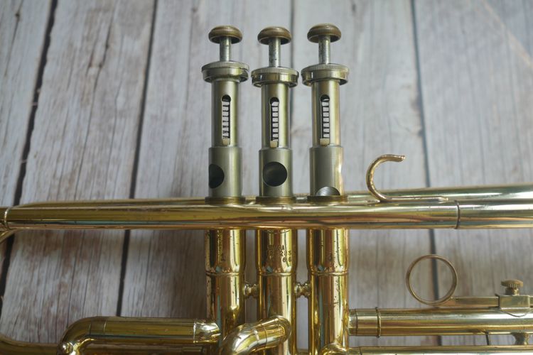 Yamaha Bb Trumpet ทรัมเป็ตยามาฮ่า รุ่น YTR-233 รูปที่ 11