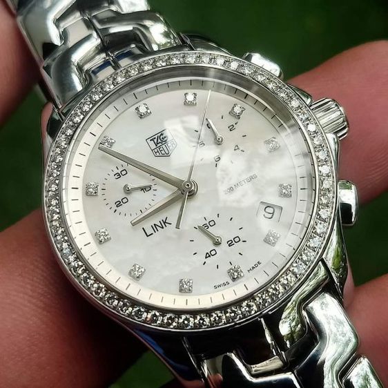 Tag​ Heuer​ ​link​ Chronograph White Of Pearl Dial Full​ ​Diamond​🇨🇭🇨🇭(Boy)
  รูปที่ 2
