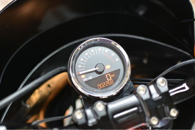 Harley-Davidson Roadster1200cc® ปี2019 Club Style รูปที่ 11