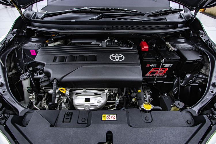 Toyota Yaris ATIV 2017 1.2 S Sedan เบนซิน เกียร์อัตโนมัติ เทา รูปที่ 4