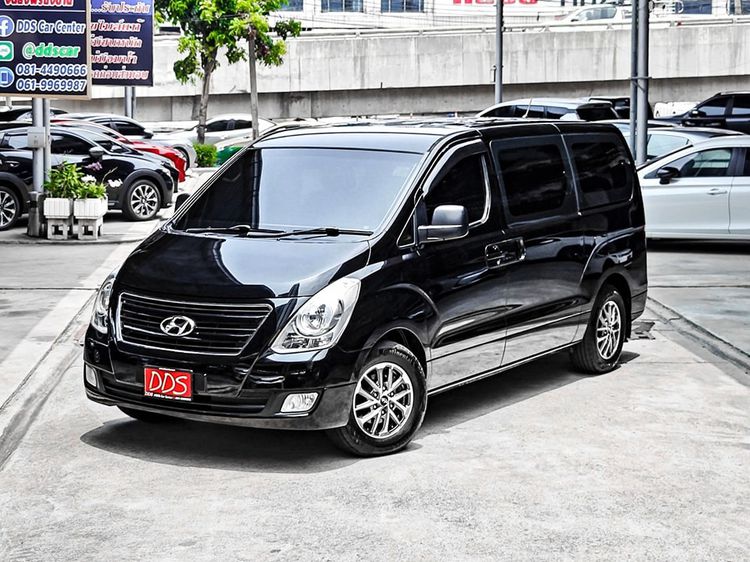 Hyundai H-1  2019 2.5 Maesto Touring Van ดีเซล เกียร์อัตโนมัติ ดำ รูปที่ 2